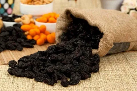 فروش ویژه + قیمت مناسب کشمش پلویی سیاه